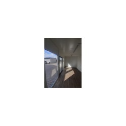 Contenedor de oficina de 18 m2 con aseos